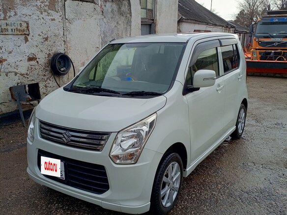 2013 Suzuki Wagon R V, белый, 600000 рублей