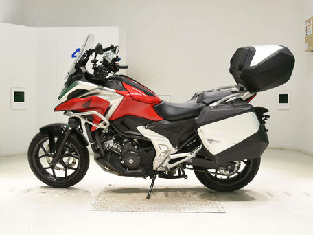 2021 Honda NC 750X, красный, 930000 рублей, вид 2