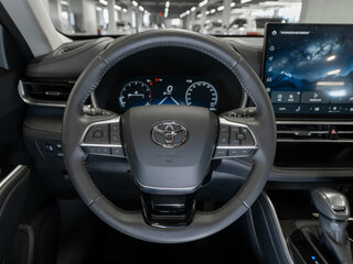 2025 Toyota Highlander IV (XU70), белый, 5200000 рублей, вид 5