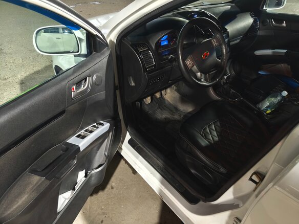 2013 Geely Emgrand EC7, белый, 330000 рублей - вид 3