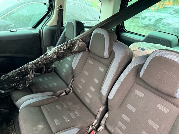 2011 Citroen Berlingo II, чёрный, 499000 рублей - вид 10