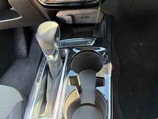 2024 Chevrolet Trax II, пурпурный, 2000000 рублей, вид 2