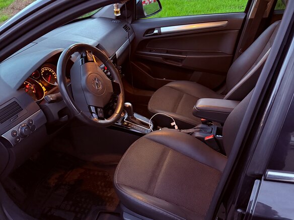2012 Opel Astra H Рестайлинг, чёрный, 650000 рублей - вид 5