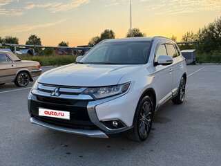 2015 Mitsubishi Outlander III Рестайлинг 2, белый, 2150000 рублей, вид 2