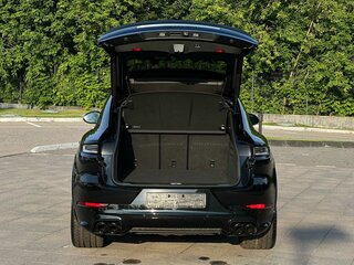 2026 Porsche Cayenne GTS Coupé III Рестайлинг, чёрный, 26400000 рублей, вид 5