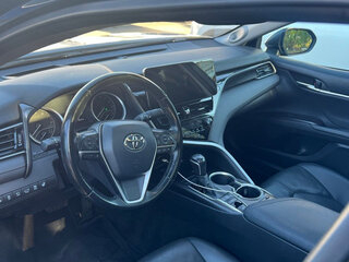 2021 Toyota Camry US Market VIII (XV70) Рестайлинг, чёрный, 2500000 рублей, вид 5