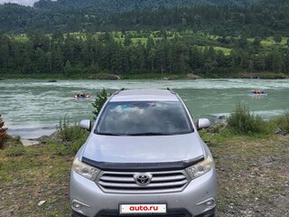 2011 Toyota Highlander II (XU40) Рестайлинг, серебристый, 1850000 рублей, вид 2