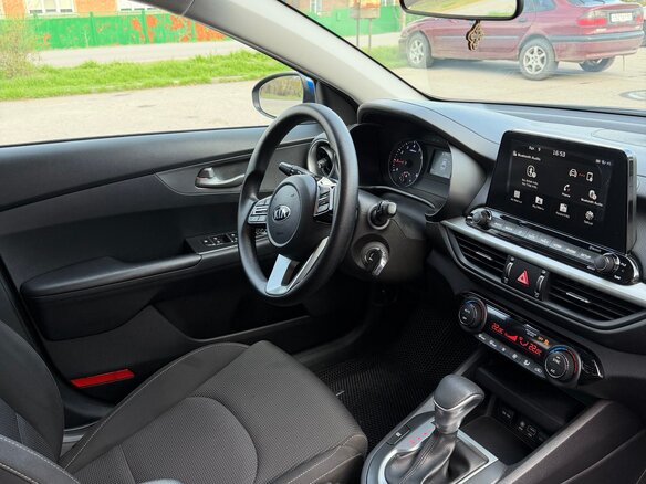 2018 Kia Forte III, синий, 1650000 рублей - вид 4