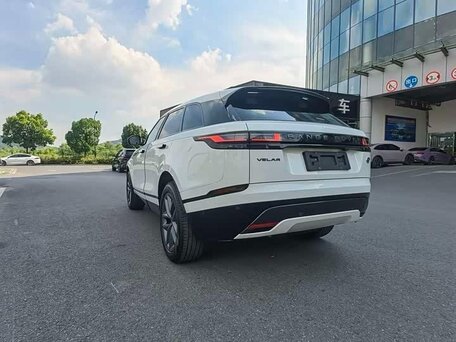 2026 Land Rover Range Rover Velar I Рестайлинг, белый, 6167735 рублей, вид 4