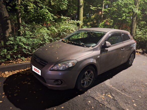 2009 Kia Ceed I, бежевый, 440000 рублей