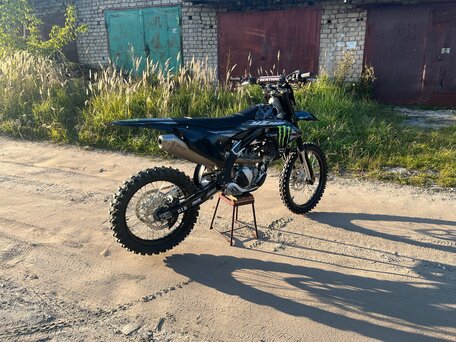 2025 Yamaha YZ250F, чёрный, 770000 рублей, вид 3
