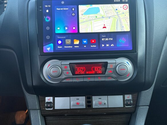 2008 Ford Focus II Рестайлинг, чёрный, 400000 рублей - вид 16