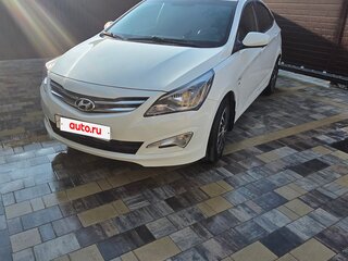 2015 Hyundai Solaris I Рестайлинг, белый, 1250000 рублей, вид 1