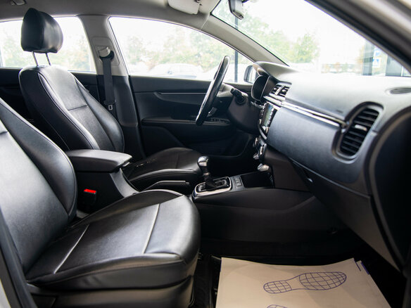 2018 Kia Rio X-Line IV, серебристый, 2050000 рублей - вид 16