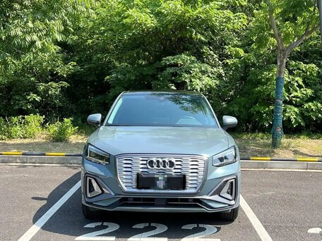 2023 Audi Q2 L e-tron I Рестайлинг, голубой, 1950000 рублей, вид 2