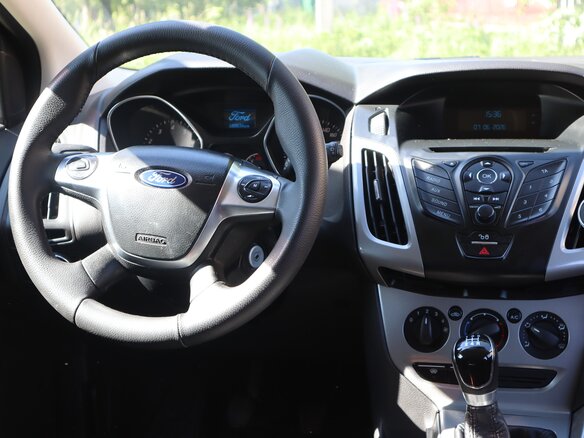 2014 Ford Focus III, серебристый, 625000 рублей - вид 13