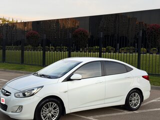 2012 Hyundai Solaris I, белый, 800000 рублей, вид 5