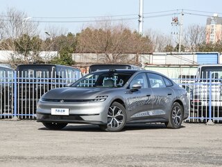 2026 Changan Qiyuan A06 28.39 kWh, серебристый, 2595000 рублей, вид 3
