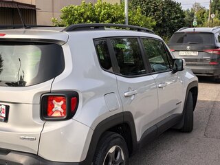 2015 Jeep Renegade I, серебристый, 1300000 рублей, вид 4