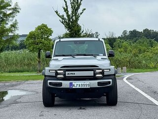 2025 iCar V23 59.93 kWh, серебристый, 1740000 рублей, вид 2