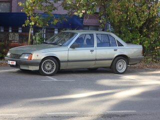 1984 Opel Rekord E, зелёный, 200000 рублей, вид 1