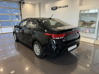2018 Kia Rio IV, чёрный, 1159000 рублей, вид 2