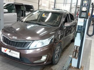 2014 Kia Rio 6-speed III, коричневый, 480000 рублей, вид 1