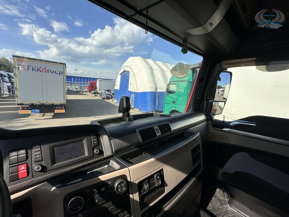 2020 MAN TGX, красный, 8500000 рублей - вид 22
