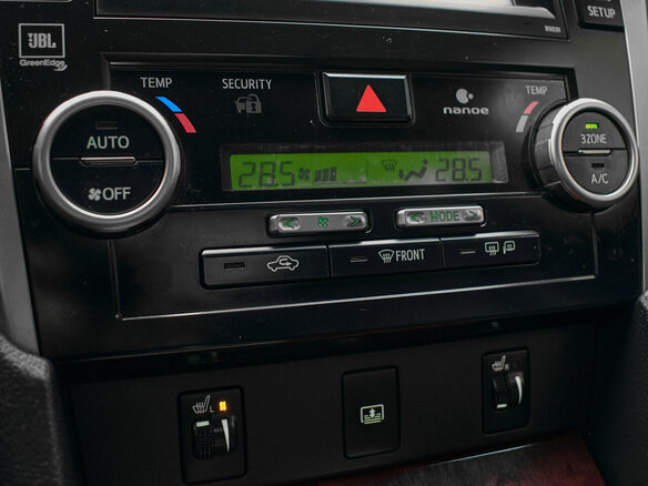 2013 Toyota Camry VII (XV50), чёрный, 1720000 рублей - вид 18