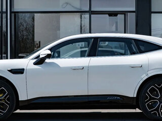2025 Avatr 11 116.79 kWh I Рестайлинг, белый, 7950000 рублей, вид 2