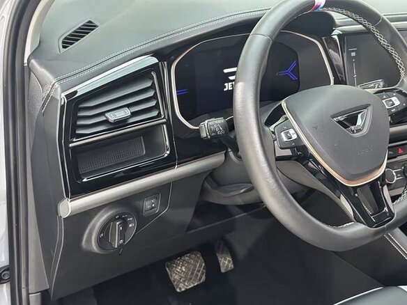 2022 Jetta VS7 I Рестайлинг 1, серый, 1390000 рублей - вид 13