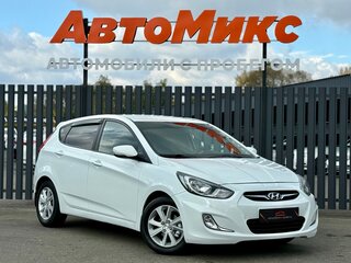 2011 Hyundai Solaris I, белый, 690000 рублей, вид 3