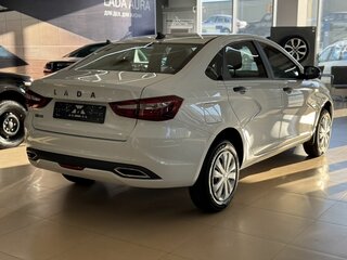 2026 Lada (ВАЗ) Vesta I Рестайлинг (NG), белый, 1631000 рублей, вид 4