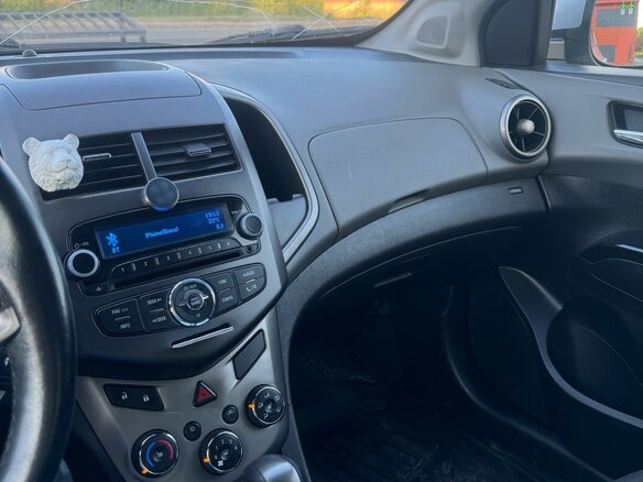 2012 Chevrolet Aveo II, серебристый, 650000 рублей - вид 19