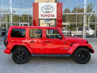 2018 Jeep Wrangler IV (JL), красный, 3990000 рублей, вид 4