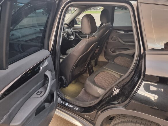 2016 BMW X1 18i sDrive II (F48), чёрный, 1850000 рублей - вид 9