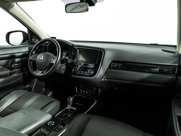 2019 Mitsubishi Outlander III Рестайлинг 3, серый, 1899700 рублей - вид 8
