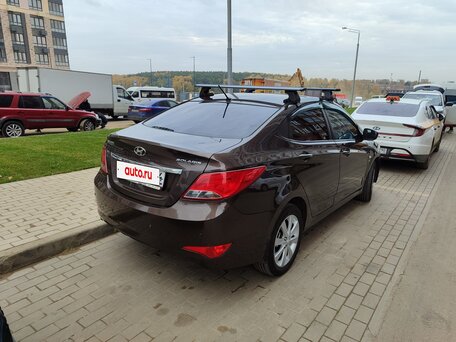 2014 Hyundai Solaris I Рестайлинг, коричневый, 900000 рублей, вид 5