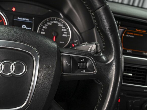 2010 Audi Q5 I (8R), красный - вид 18