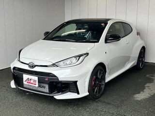 2026 Toyota Yaris IV Рестайлинг, белый, 5140000 рублей, вид 1
