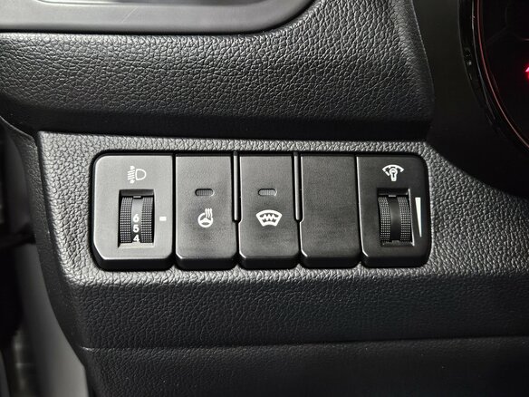2015 Kia Rio III Рестайлинг, серебристый, 990000 рублей - вид 16