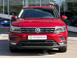 2018 Volkswagen Tiguan II, красный, 2356000 рублей, вид 2
