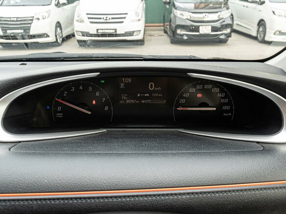 2015 Toyota Sienta II, коричневый, 1525000 рублей - вид 15