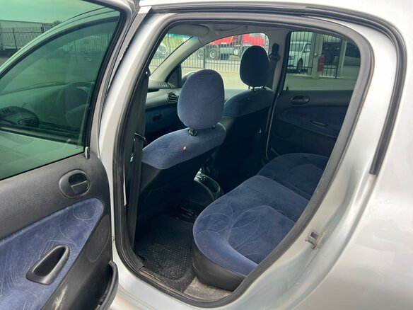 2002 Peugeot 206, серебристый, 349000 рублей - вид 17