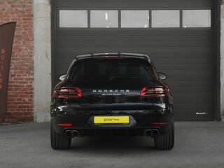 2014 Porsche Macan Turbo I, чёрный, 2450000 рублей, вид 5