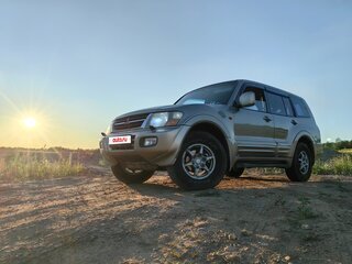 2002 Mitsubishi Pajero III, бежевый, 850000 рублей, вид 2