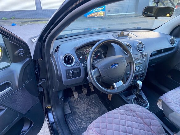 2007 Ford Fusion I Рестайлинг, чёрный, 320000 рублей - вид 11