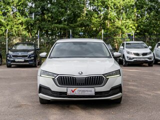 2021 Skoda Octavia IV (A8), белый, 1120000 рублей, вид 3