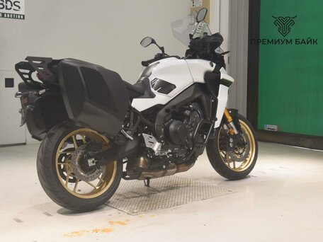 2024 Yamaha MT-09 Tracer (FJ-09), белый, 1327000 рублей, вид 5