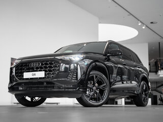 2026 Audi Q6 45 TFSI, чёрный, 7990000 рублей, вид 4